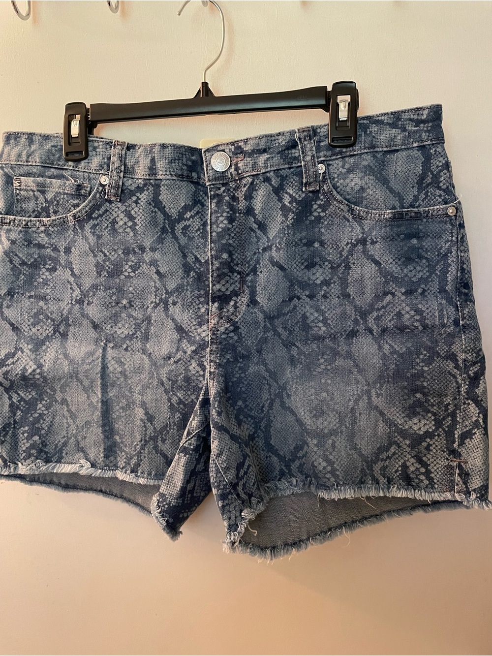 Seven7 Blue Snake-Print Denim Shorts